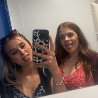 chloeedwards16x