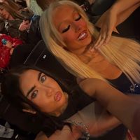 chloeandjessx