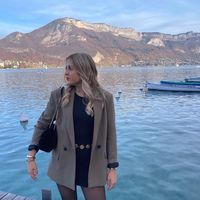 laura_crbn