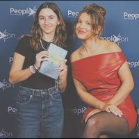 _mills.fangirl._