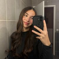 laauuuryne
