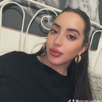 nicole_vernaa