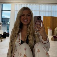 meganurbaniak1