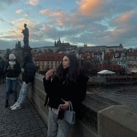 _anna.farrisss