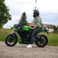 nessy_nessy98