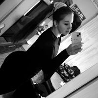 lauragoree