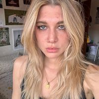 sadwitchcrying13