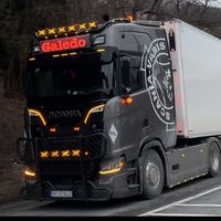 trucks_by_dumitru