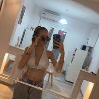 andreeaaaaa_37