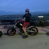 27.andresitoo