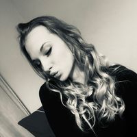 __.laura_.___
